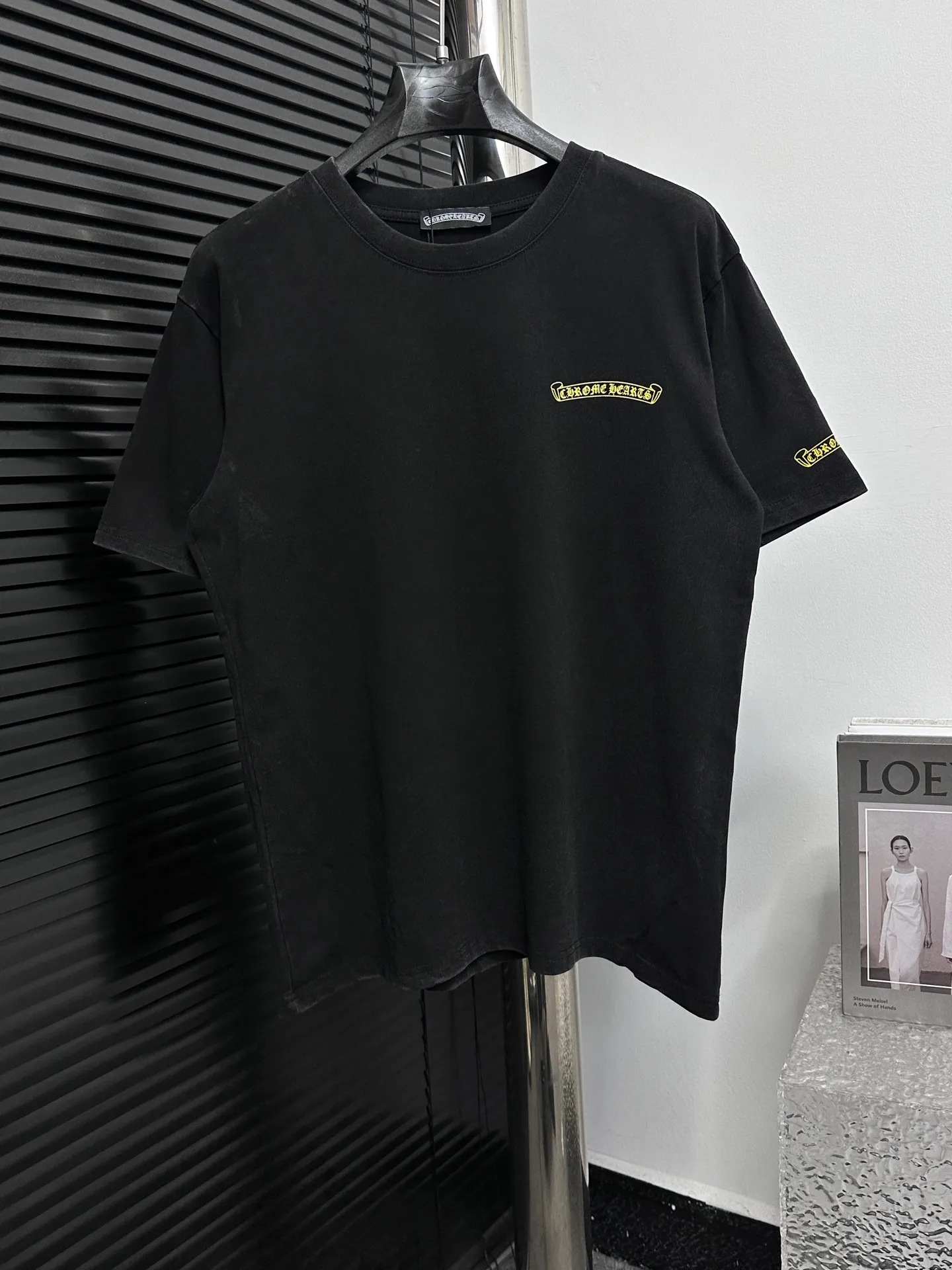 🅿️180 [Chrome hearte] Chrome hearte 25ss early spring new Sanskrit washed T-shirt ·280 grams of 100% cotton double yarn jersey fabric ·Special thickened 32 pieces of double-ply 1x1 thread in the same cylinder custom-dyed ·Double-needle stitching and cross-stitching technology ·Original main mark washed tag Color: washed black Size: XS-L